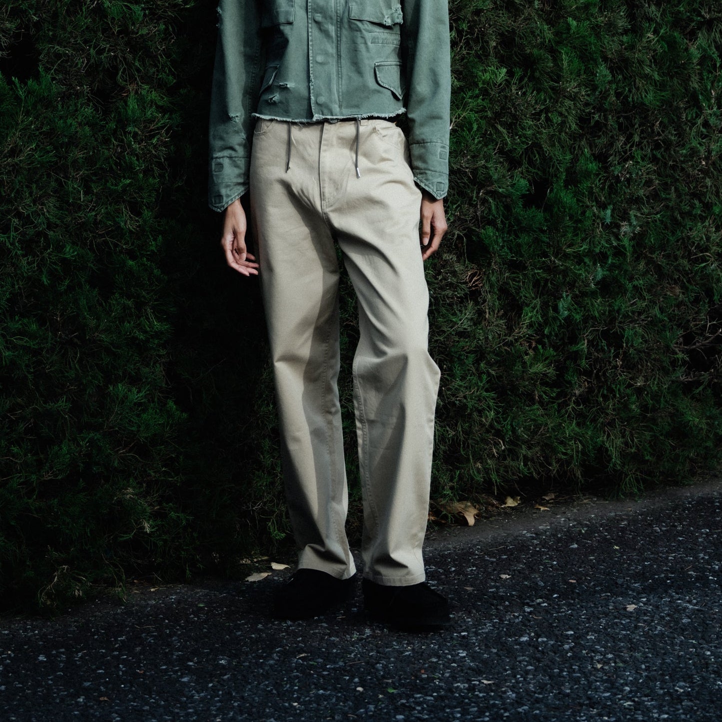 FADE CIHNO TROUSERS (BEIGE)